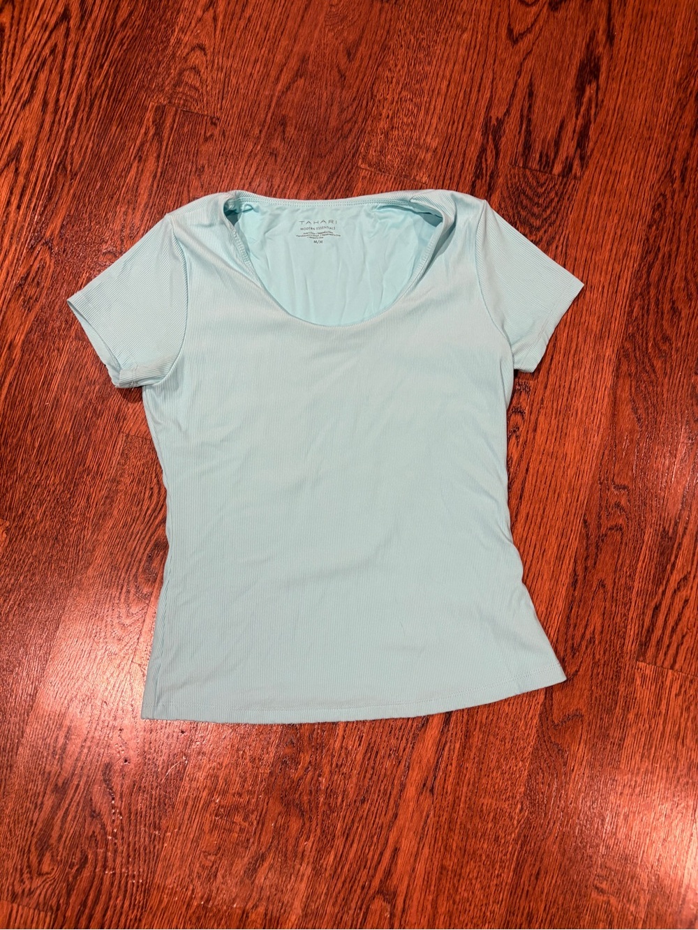 Tahari Pastel Aqua Scoop Neck Short Sleeve Top